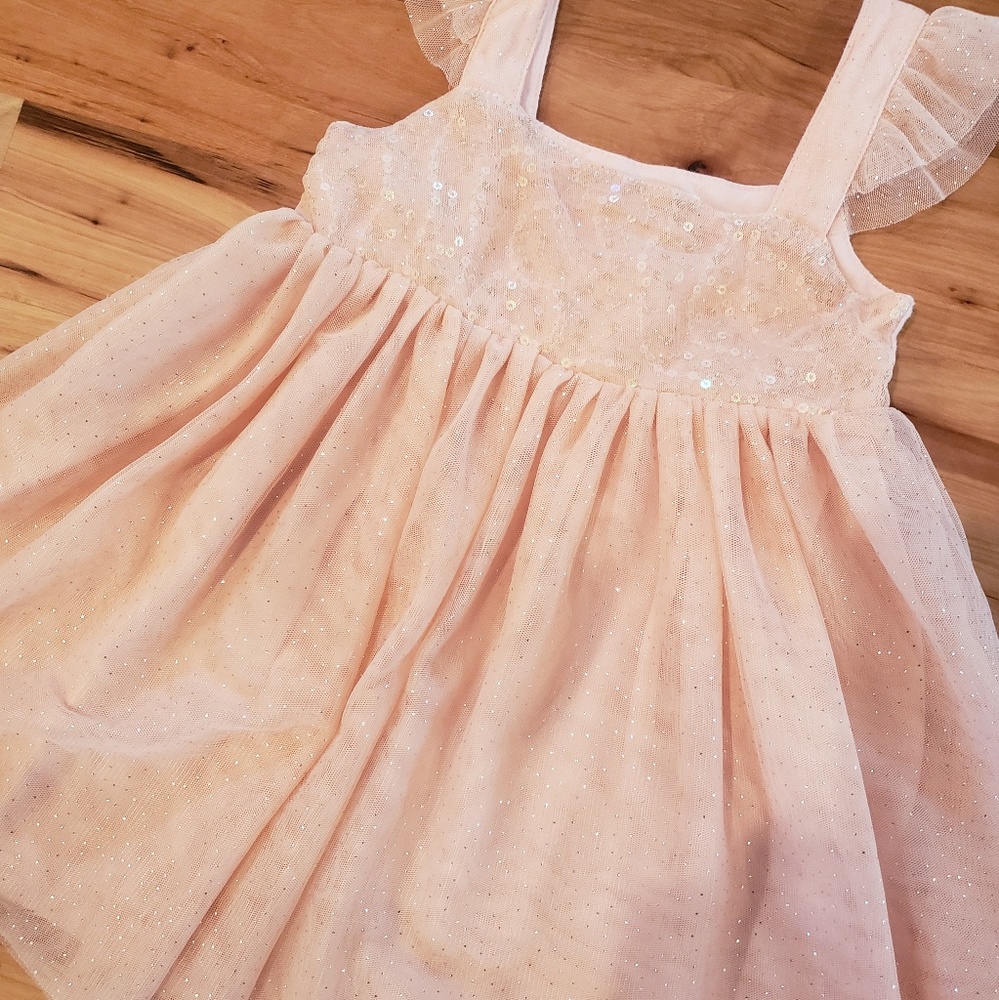 Dress - Picture 3 of 3